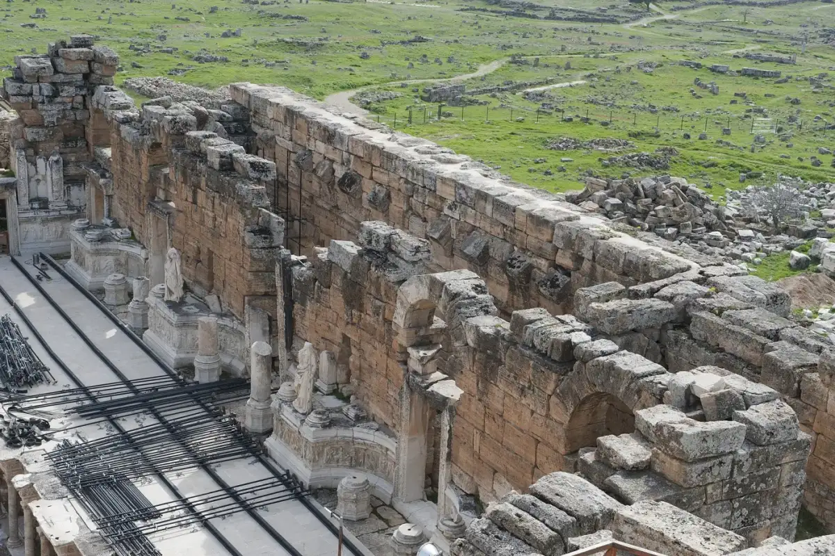 Hierapolis tiyatrosuna tek bırakışlı vip transfer